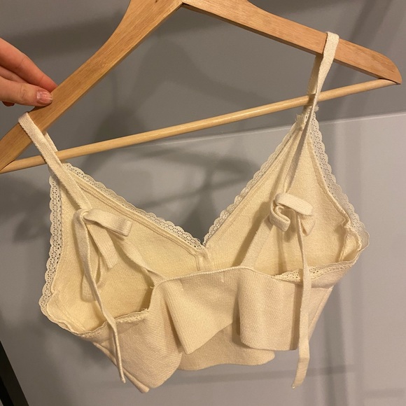Cream urban outfitters tank top with bow tie straps - Picture 2 of 3